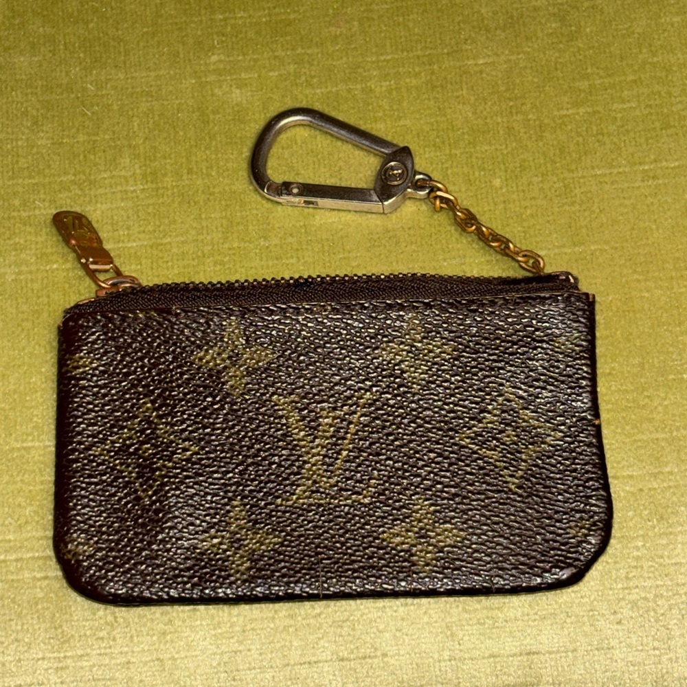 Authentic Louis Vuitton Key Cles LV Coin Holder Keychain pouch monogram​
